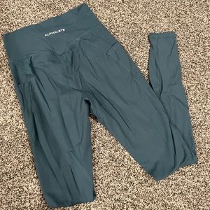 Teal alphalete leggings, barely worn great condition.